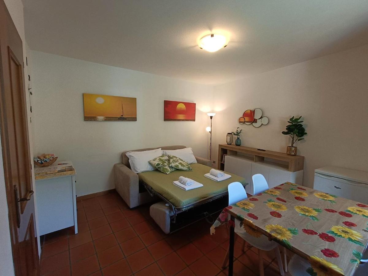 Riva Bianca Castle Holiday Home Lierna Dış mekan fotoğraf