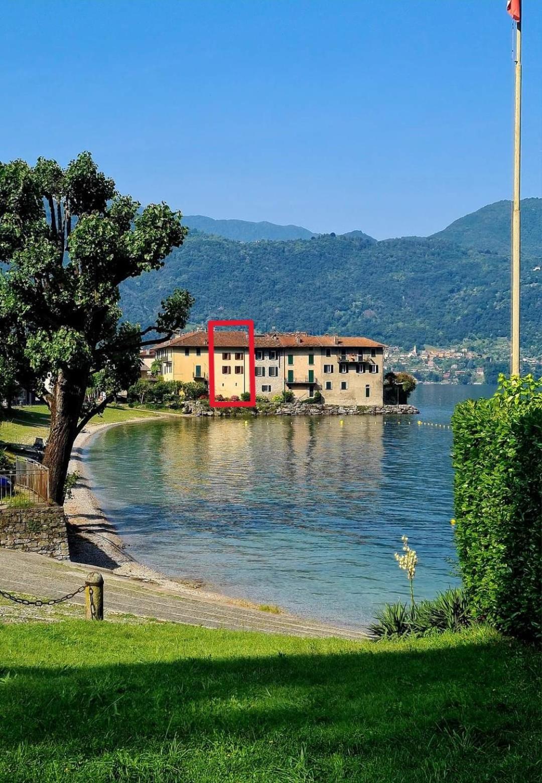 Riva Bianca Castle Holiday Home Lierna Dış mekan fotoğraf
