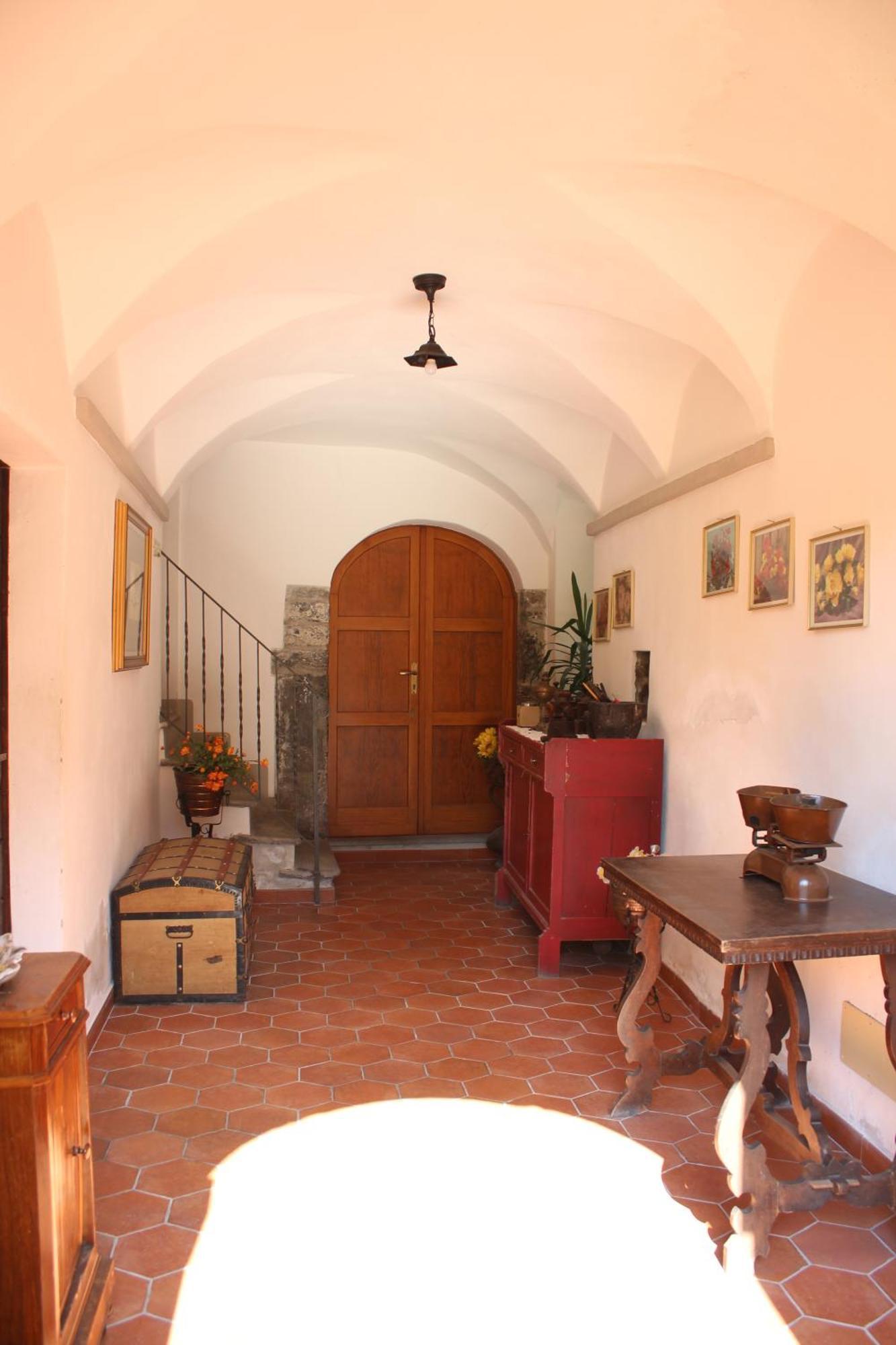 Riva Bianca Castle Holiday Home Lierna Dış mekan fotoğraf