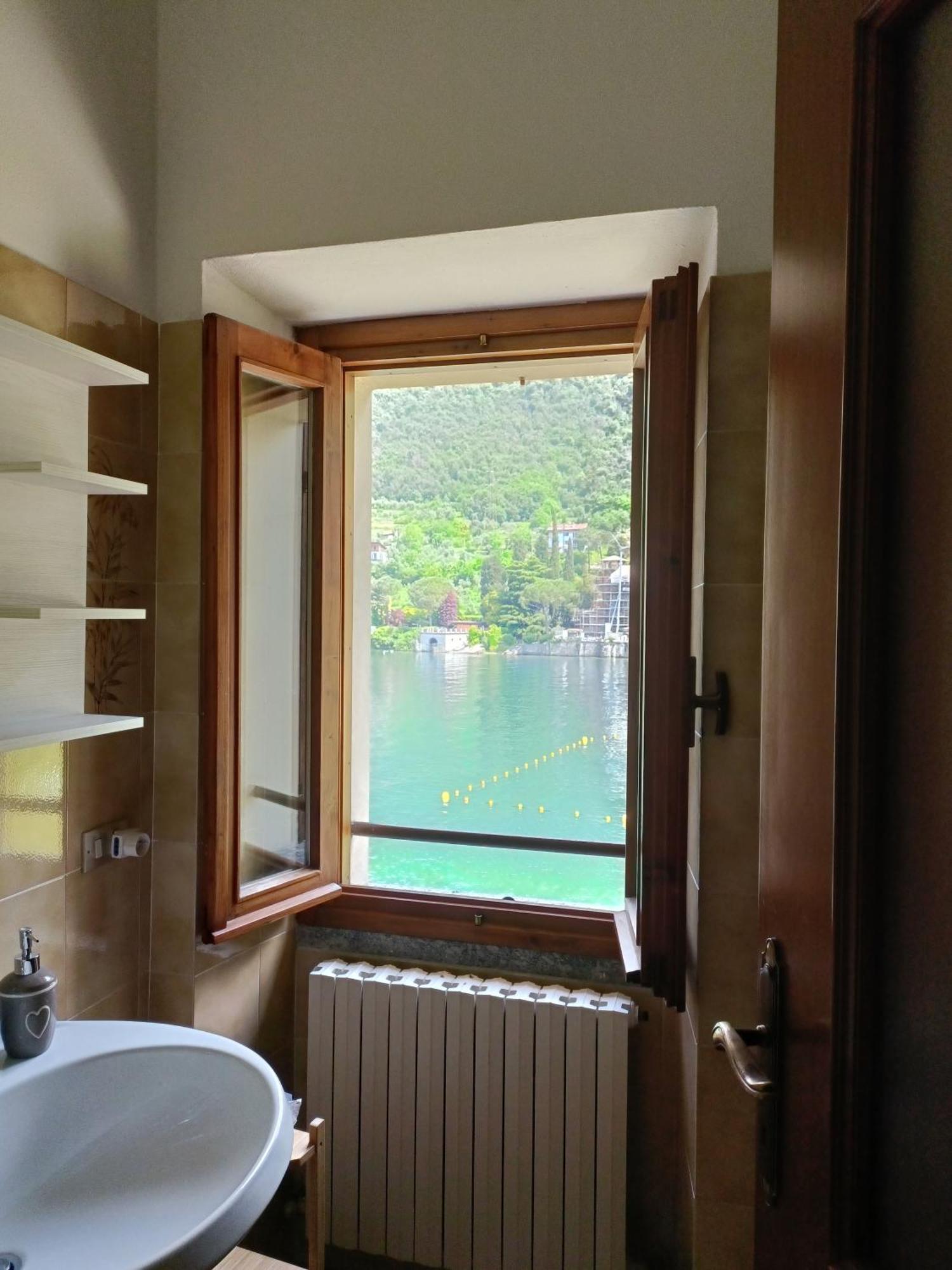 Riva Bianca Castle Holiday Home Lierna Dış mekan fotoğraf